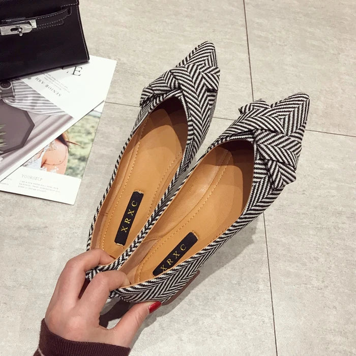 Women Flats Pointed Toe Bowknot Black Red Extra Big Size 43 44 45 46 Plus Small Size 31 32 33 Lady Flat Heel Shoes Casual Shoes