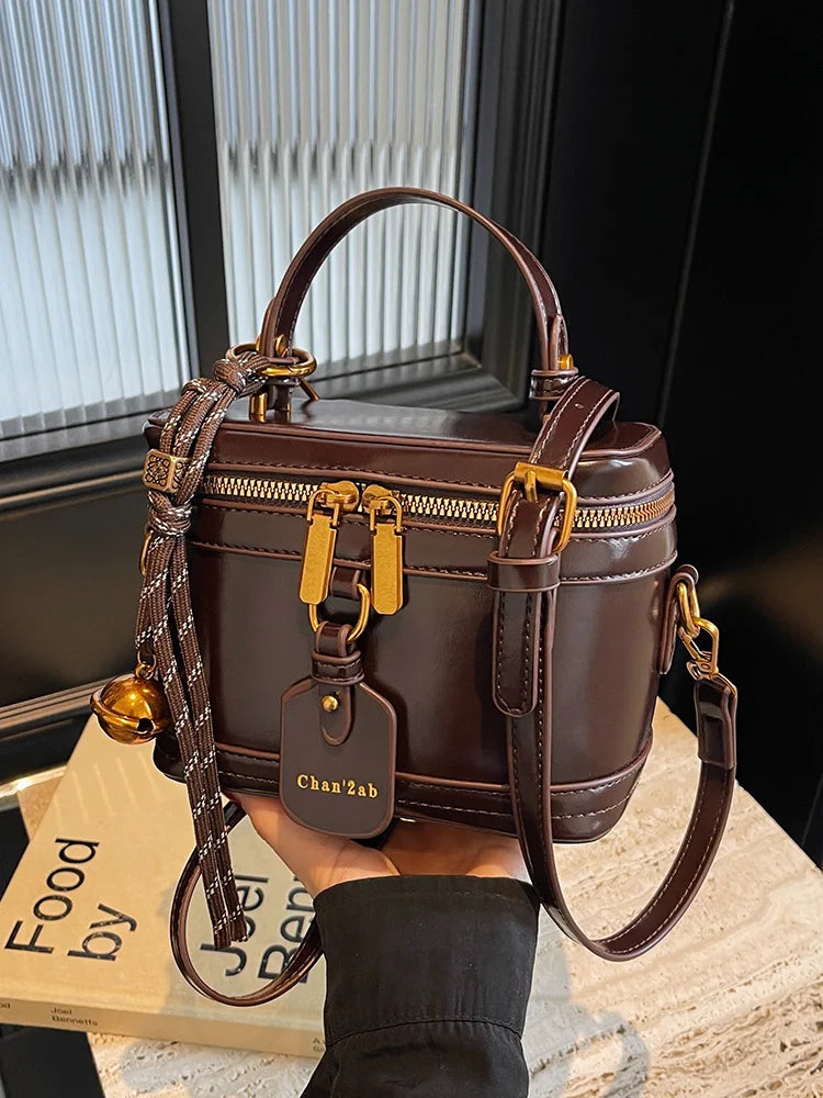 Luxury Burgundy Crossbody Bag 2025 New Women's Double Zipper Letter Design Underarm Bags Elegant High End Ladies Handbag Trend