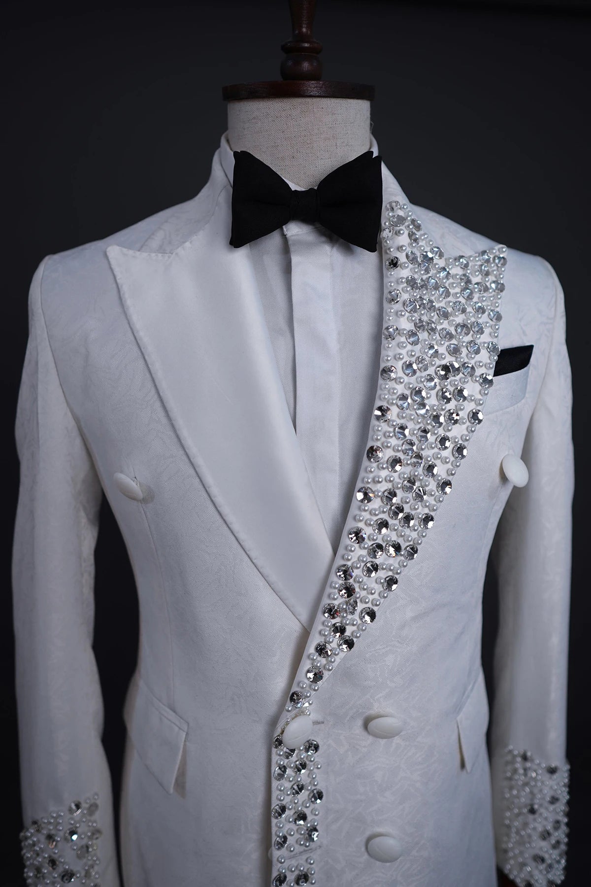 Wedding Men Suits Tuxedos New Modern Crystal Suit Peaked Lapel Single Breasted Sparkly Diamond Men's Blazers Customized