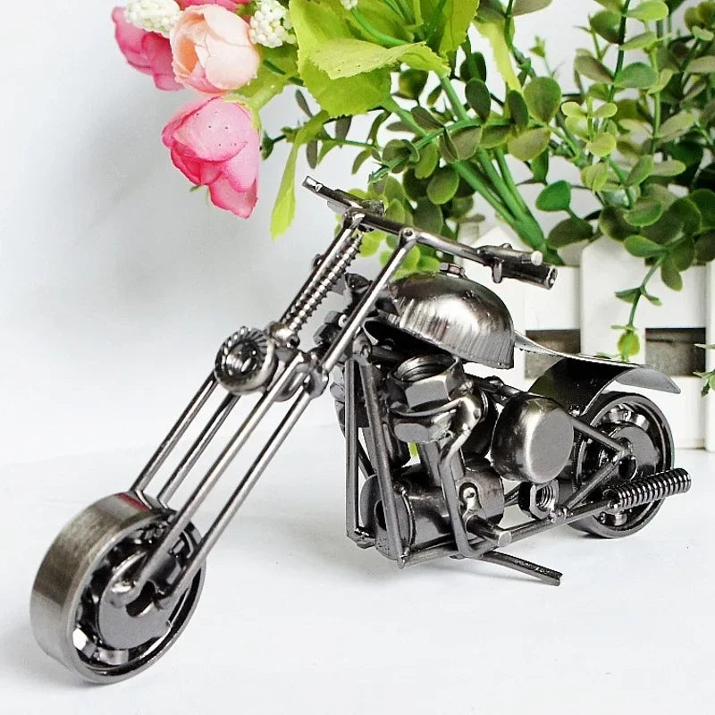 Retro Iron Art Motorcycle Model Ornaments Art Nostalgia Collection Harley Motorcycle Figurines Sculpture for Home Decor