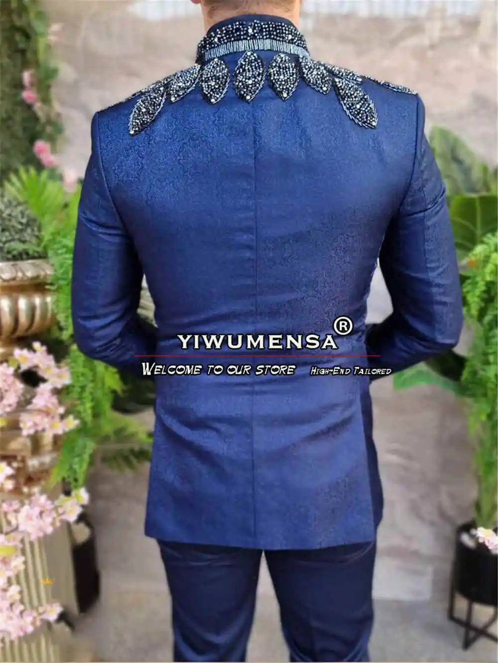 Luxury Navy Blue Mens Suits For Wedding Sparkling Stones Groomsman Tuxedos Custom Made Crystals Beaded Artists Prom Blazer Sets