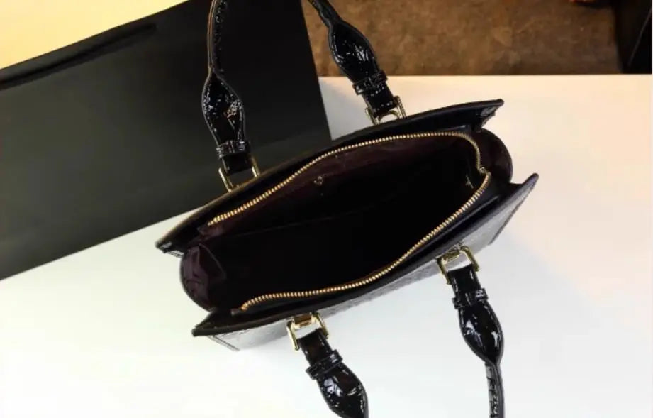 Luxury New Fashion Leather Women Handbags Crocodile Print Middle-aged Lady Mom Bag Leather Woman Bag Single Shoulder Tote Bags