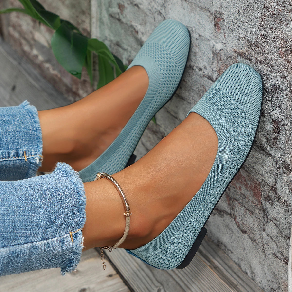 Women Flats Shoes New Spring Autumn Lightweight Knitted Shoes Loafers Comfort Breathable Mesh Slip-on Shallow Cut Flat Shoes