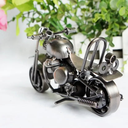 Retro Iron Art Motorcycle Model Ornaments Art Nostalgia Collection Harley Motorcycle Figurines Sculpture for Home Decor