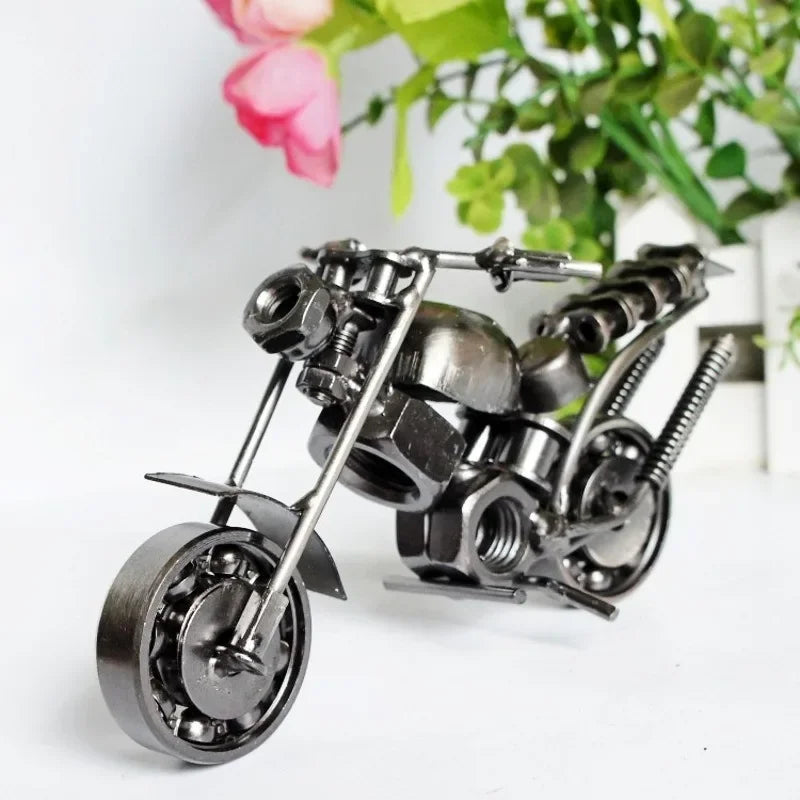 Retro Iron Art Motorcycle Model Ornaments Art Nostalgia Collection Harley Motorcycle Figurines Sculpture for Home Decor