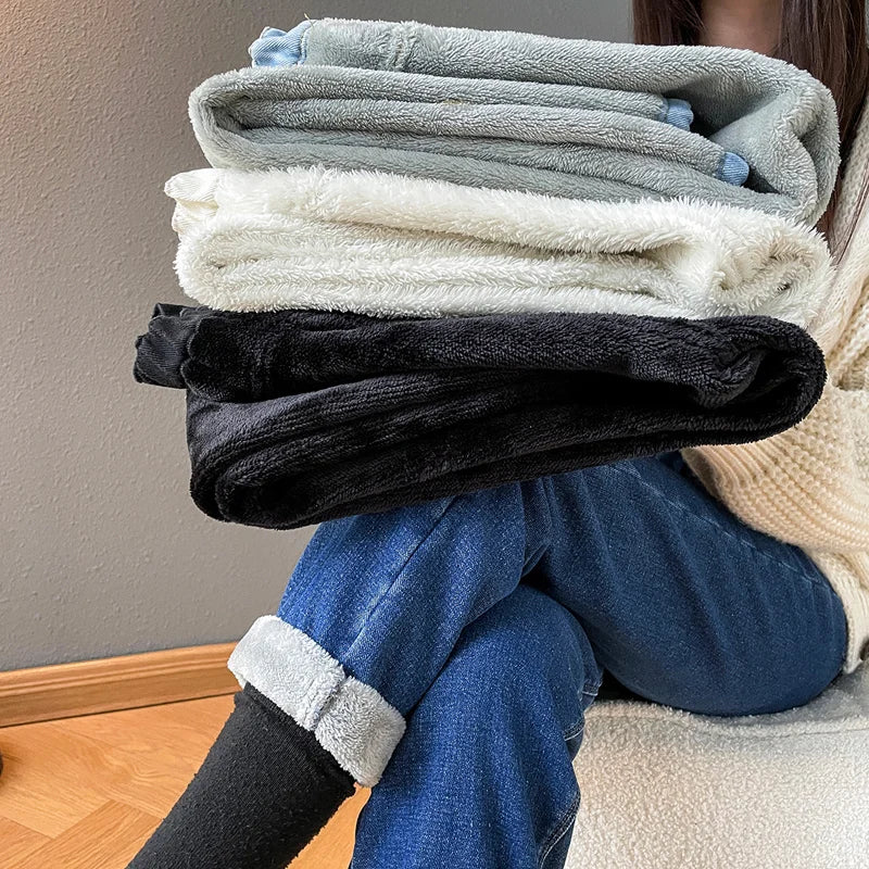 Women Straight Trousers Beige Keep Warm Fur Denim Jeans Thick Velvet Herm Pants Casual Vintage Female Winter Fleece Baggy Pants