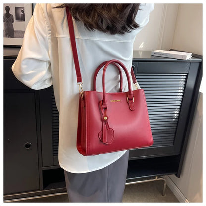 Luxury Designer Red Shoulder Bag Women's Wedding Bags 2023 New Fashion Tassel Crossbody Bag Large Capacity Bride Handbags