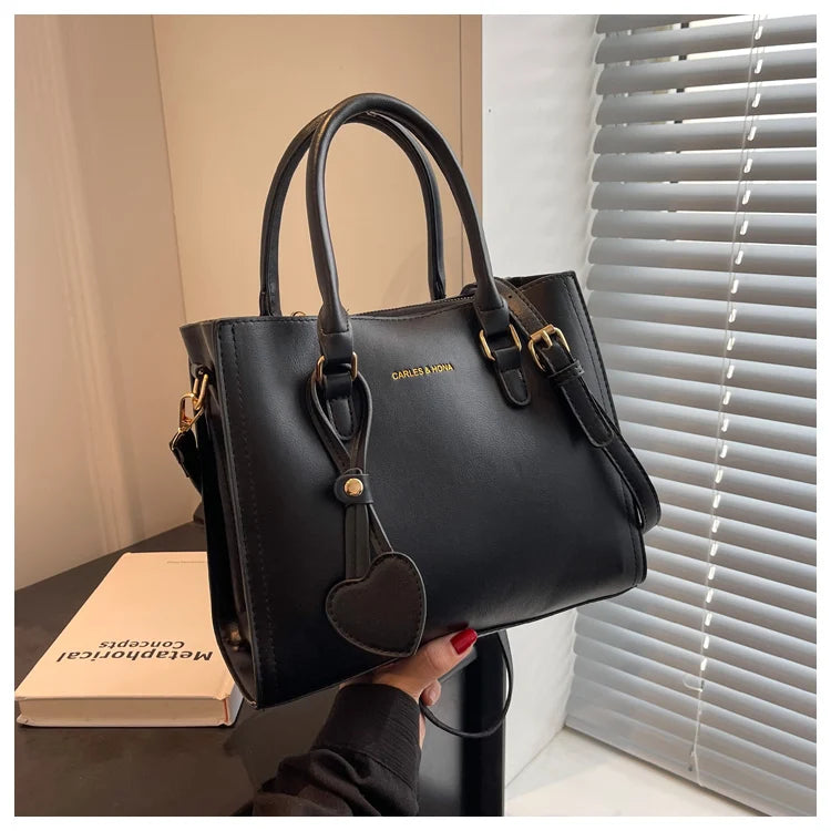 Luxury Designer Red Shoulder Bag Women's Wedding Bags 2023 New Fashion Tassel Crossbody Bag Large Capacity Bride Handbags