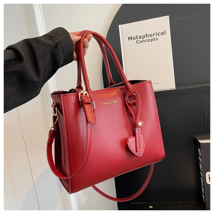 Luxury Designer Red Shoulder Bag Women's Wedding Bags 2023 New Fashion Tassel Crossbody Bag Large Capacity Bride Handbags