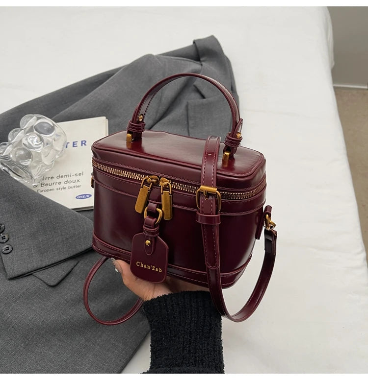 Luxury Burgundy Crossbody Bag 2025 New Women's Double Zipper Letter Design Underarm Bags Elegant High End Ladies Handbag Trend