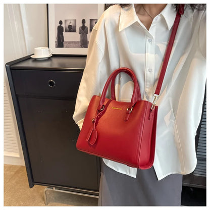 Luxury Designer Red Shoulder Bag Women's Wedding Bags 2023 New Fashion Tassel Crossbody Bag Large Capacity Bride Handbags