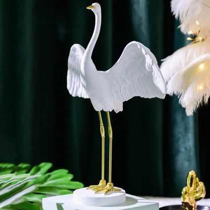 Modern Resin Crane Indoor Sculptures and Statues, Wedding Decoration Art Decor for Friends Coffee House