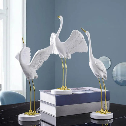 Modern Resin Crane Indoor Sculptures and Statues, Wedding Decoration Art Decor for Friends Coffee House