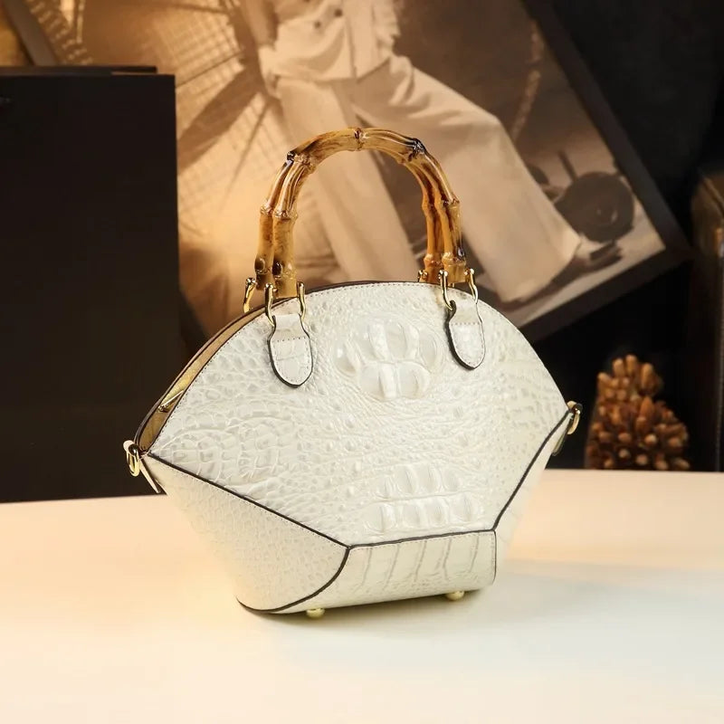 2024 New Fashionable Hard Shell Women's Bag Large Air Niche Design Shell Single Shoulder Slant Cross Crocodile Pattern Handbag