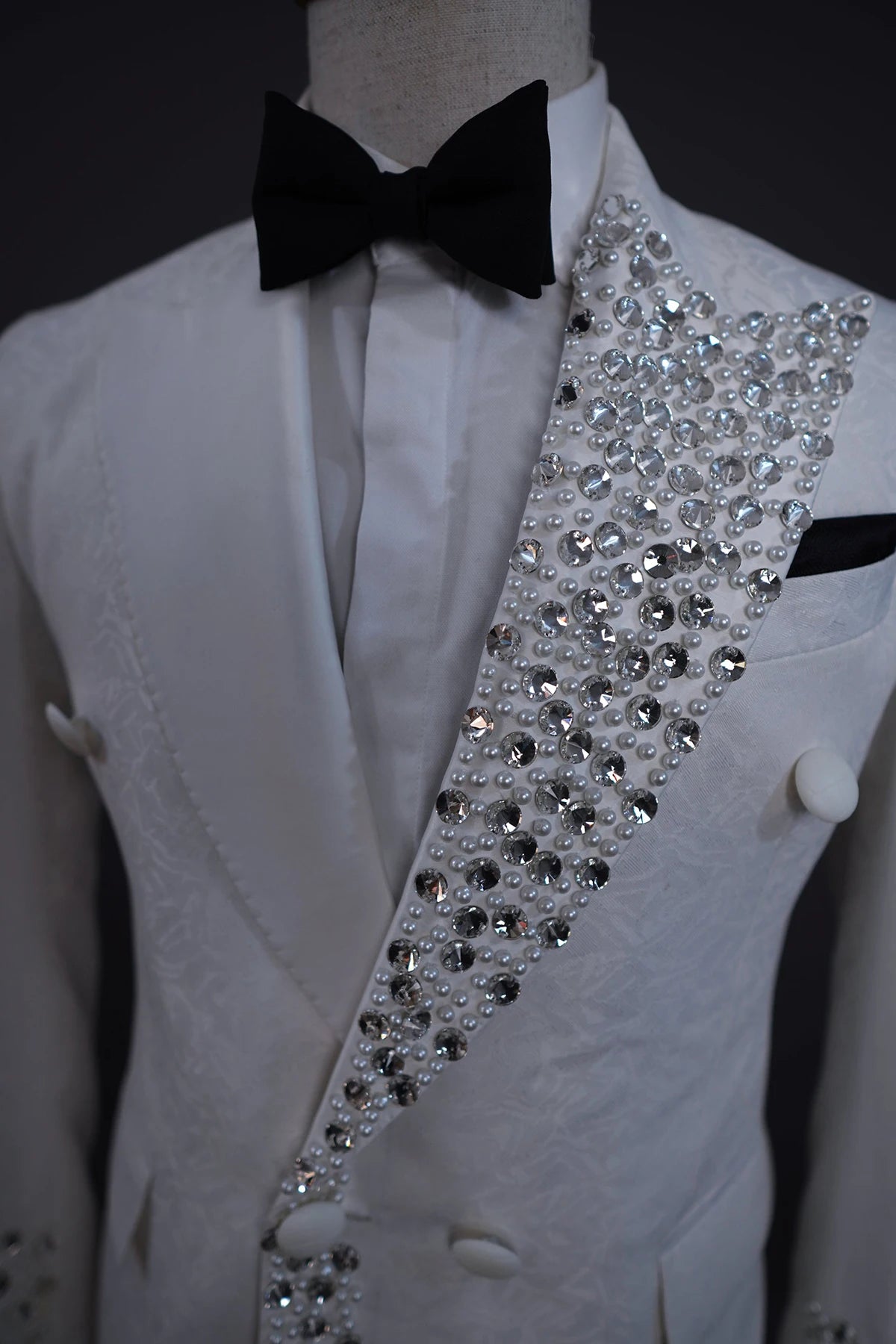 Wedding Men Suits Tuxedos New Modern Crystal Suit Peaked Lapel Single Breasted Sparkly Diamond Men's Blazers Customized