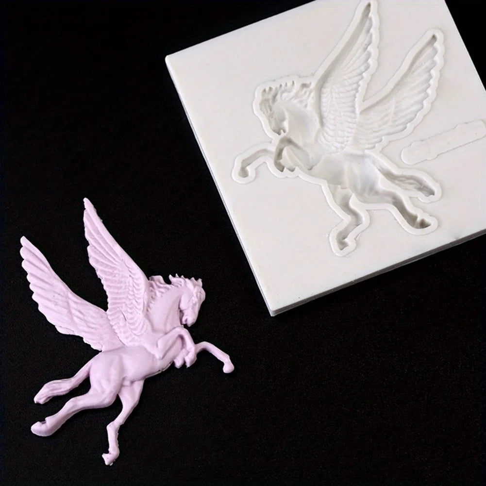 1pc Carousel Horse Silicone Cake Fondant Moulds Sugar Craft Cupcake Gum Paste Decorating Mould  chocolate mold  silicone mold