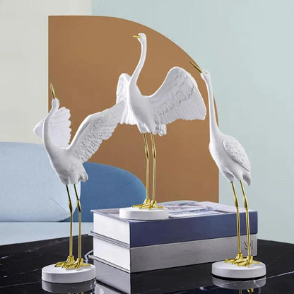 Modern Resin Crane Indoor Sculptures and Statues, Wedding Decoration Art Decor for Friends Coffee House