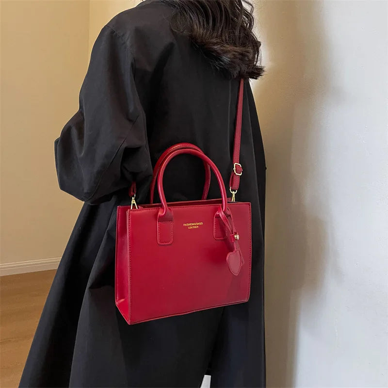 Fashionable Lightweight Solid Color Luxury Crossbody Bag Versatile Shoulder Bag Large Capacity Handheld Tote Bag For Women