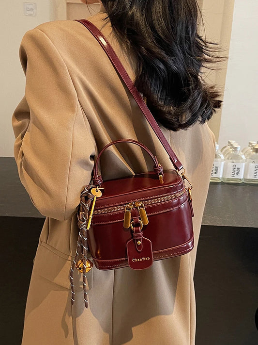 Luxury Burgundy Crossbody Bag 2025 New Women's Double Zipper Letter Design Underarm Bags Elegant High End Ladies Handbag Trend