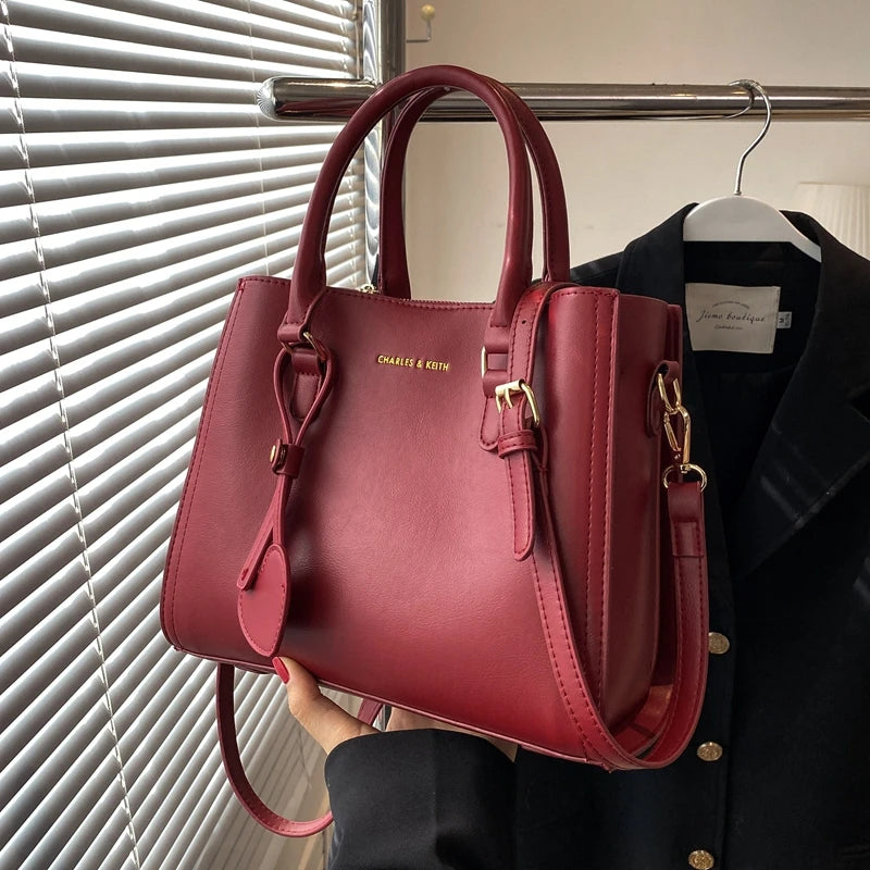 Luxury Designer Red Shoulder Bag Women's Wedding Bags 2023 New Fashion Tassel Crossbody Bag Large Capacity Bride Handbags