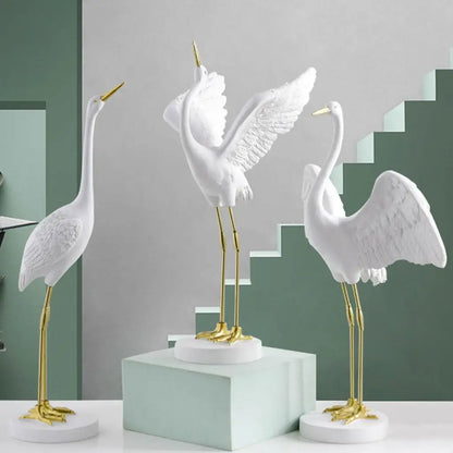 Modern Resin Crane Indoor Sculptures and Statues, Wedding Decoration Art Decor for Friends Coffee House