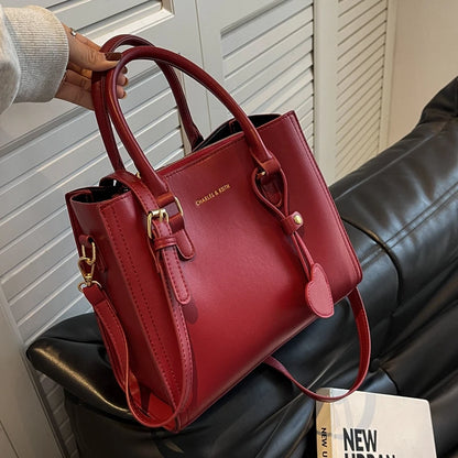 Luxury Designer Red Shoulder Bag Women's Wedding Bags 2023 New Fashion Tassel Crossbody Bag Large Capacity Bride Handbags