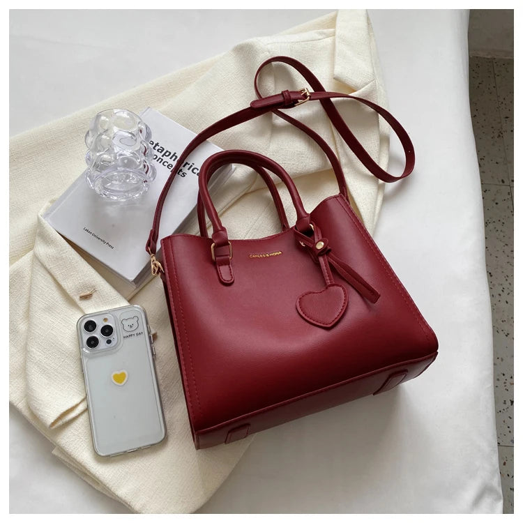 Luxury Designer Red Shoulder Bag Women's Wedding Bags 2023 New Fashion Tassel Crossbody Bag Large Capacity Bride Handbags